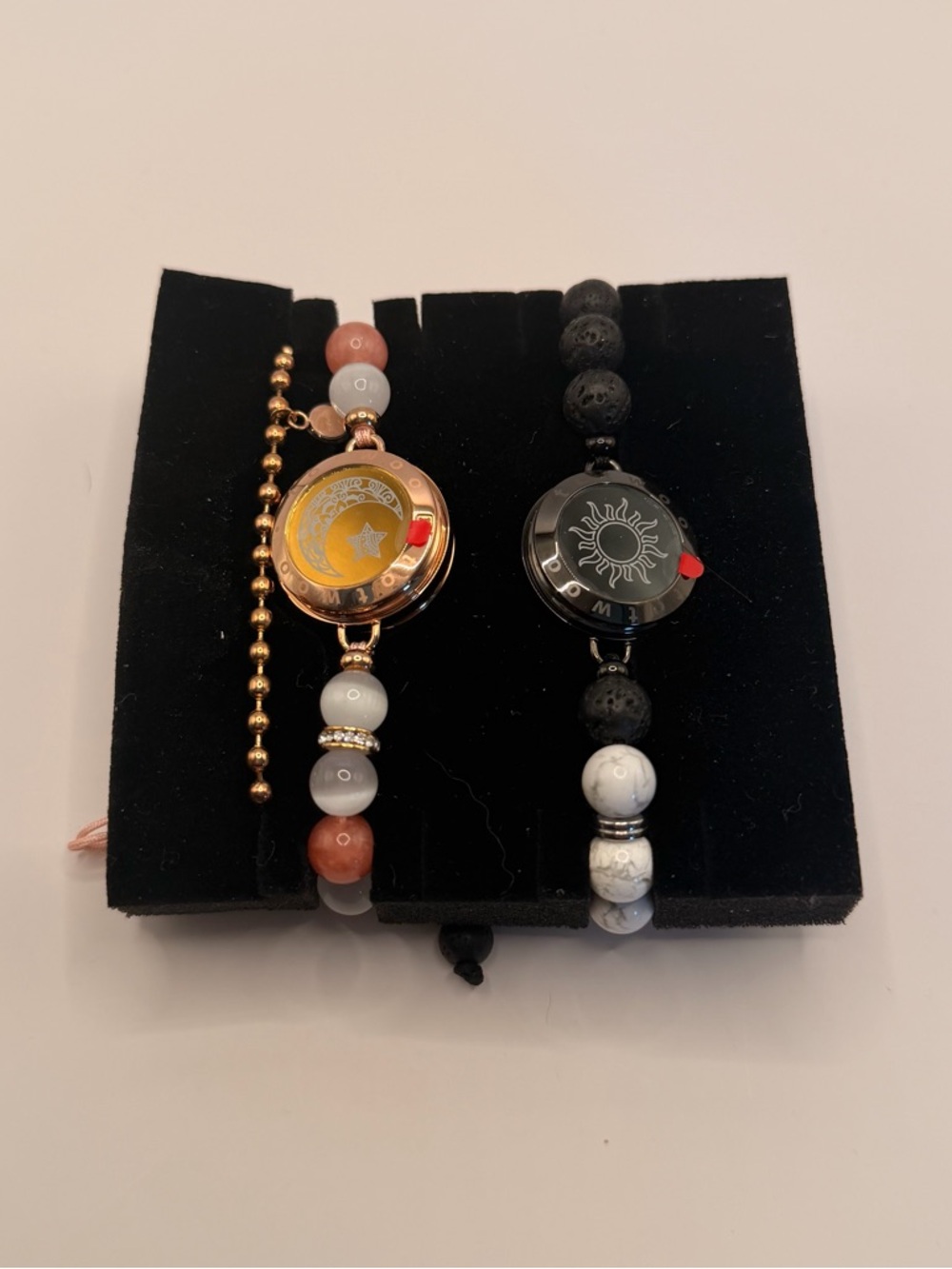Long Distance Touch Bracelets for Couples, Smart Light up & Vibration Love Jewel